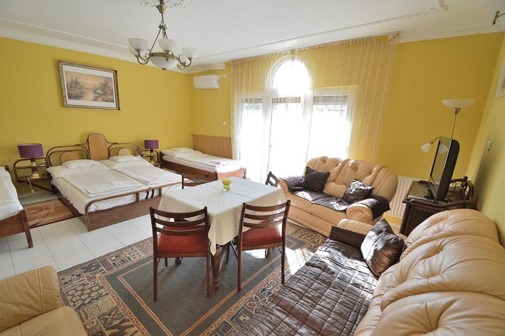 Hotel Nora Haz Hajdúszoboszló Extérieur photo